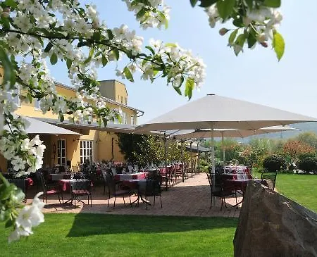 فندق Heitlinger Hof 4*