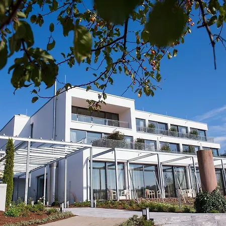 Heitlinger Hof فندق 4*