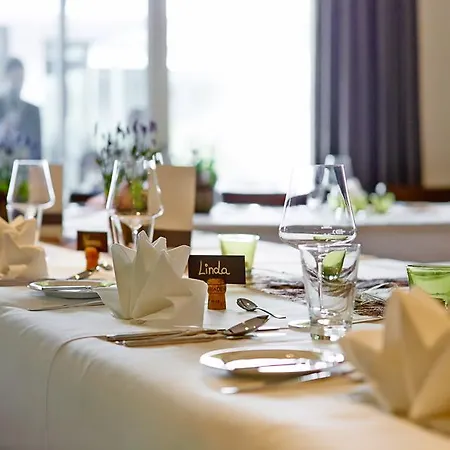 Hotel Heitlinger Hof 4*